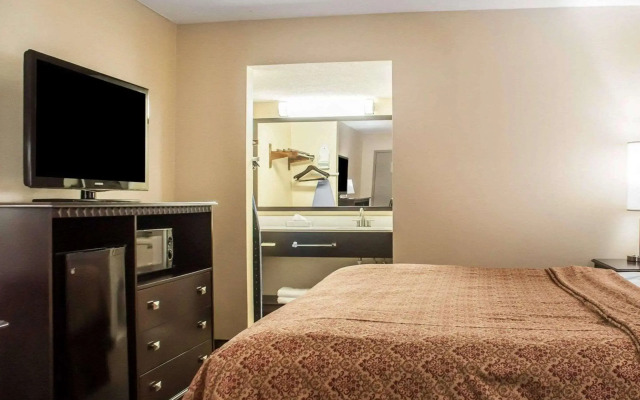 Econo Lodge Elmira-Corning