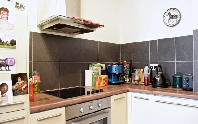 Modern 2 Bedroom Flat in Chalk Farm