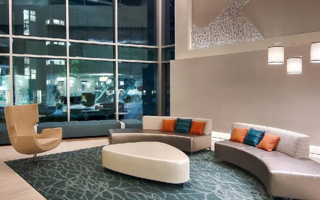 DoubleTree by Hilton Virginia Beach