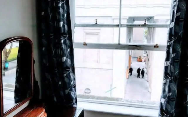 Metrostays - O'Connell Street 84-2