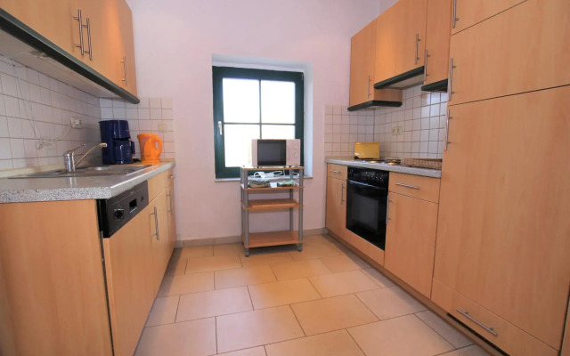 Semi detached house, Glave