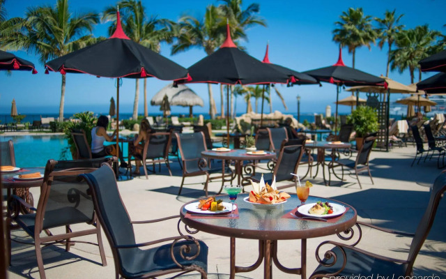 Villa La Estancia Beach Resort & Spa
