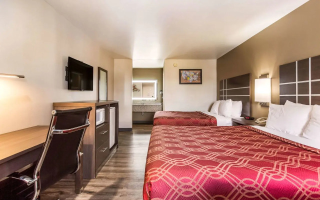 Econo Lodge Inn & Suites Murfreesboro Shopping District