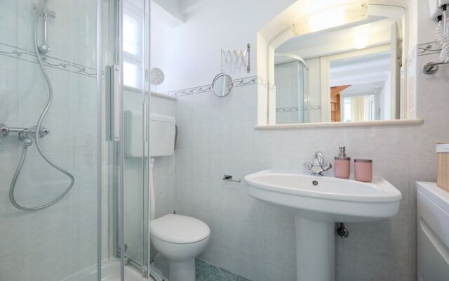 Hedera Estate, Hedera A22