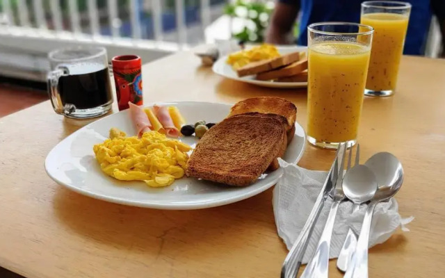 Pepe's House Guayaquil I Self Check-In MicroHotel