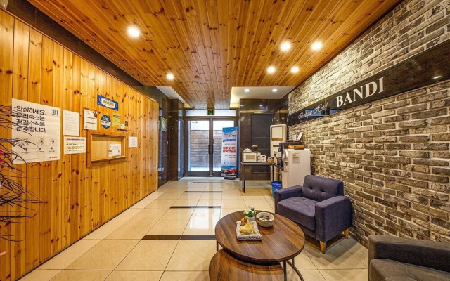 Gongju Hotel Bandi