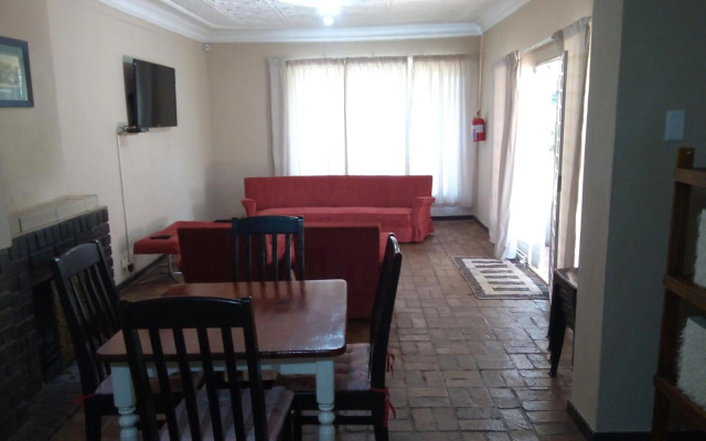 Jacaranda Self Catering Apartments