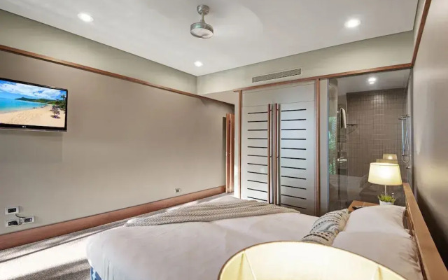 Yacht Club Villa 33-Serenity-Ocean Views with Golf Buggy