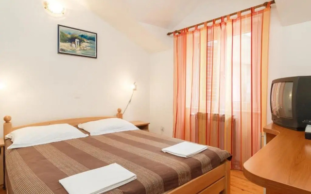 Apartments & Rooms Konoba Tomić