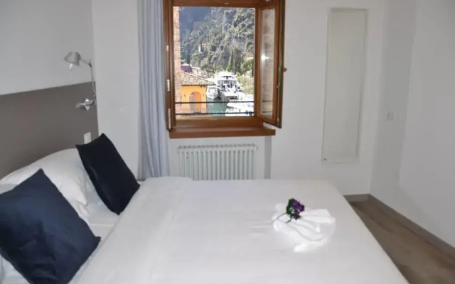 Vecchia Riva Guest House