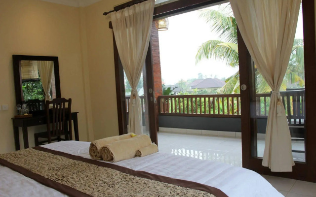 Nyoman Sandi Guest House