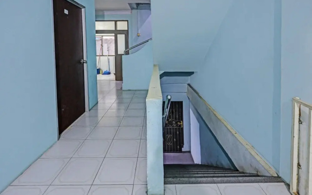SPOT ON 92167 Jodoh Stay SyariahNearPelabuhan Feri Harbor Bay