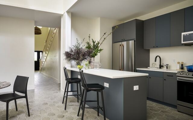 The Neighborhood Hotel-New Buffalo