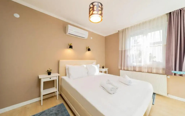 Cozy Flat with Balcony near Beach in Konyaalti