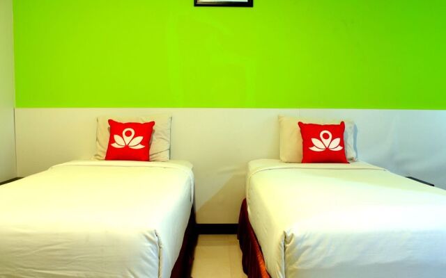 ZEN Rooms Akbar Kebon Kawung