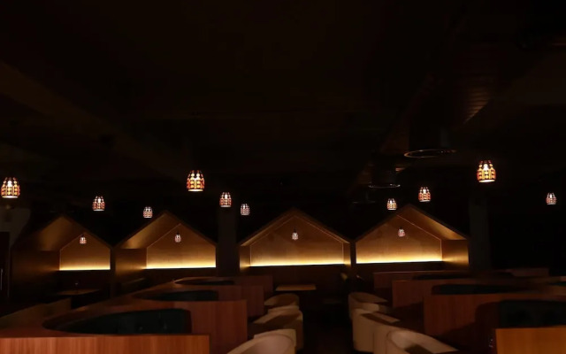 Hotel Grand Padappai Residency
