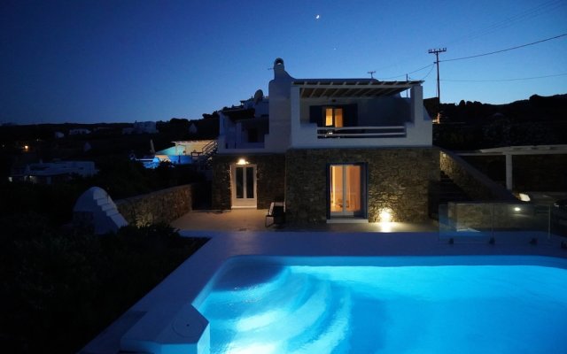 Mykonian Exclusive 3Bd Villa with Pool