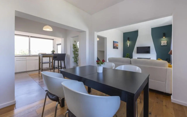 Casa Furneaux by Seewest