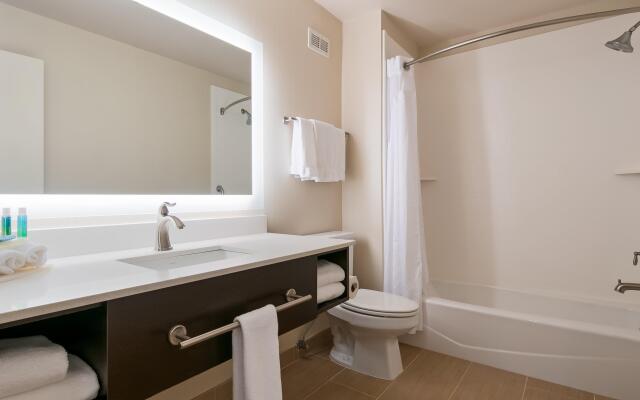 Holiday Inn Express Bellingham by IHG