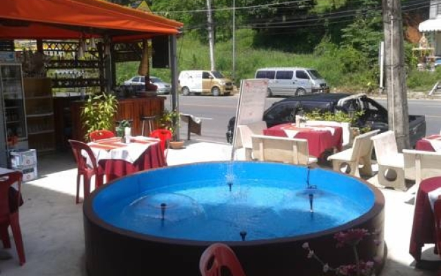 Ya Guesthouse