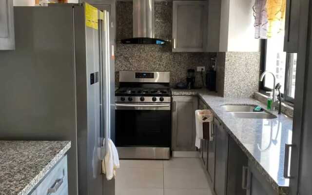 "luxurious and Elegant Apartment in Bella Vista"