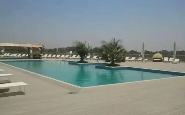 Neve David Hotel