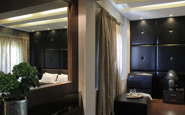 Galaxy Art Hotel