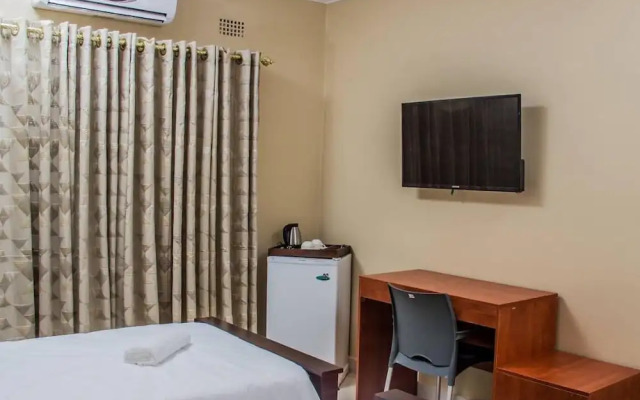 Nyamfinzi Hotel