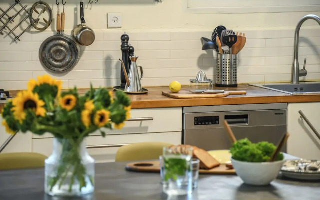 Country Vibes in Tel-Aviv by Sea N' Rent