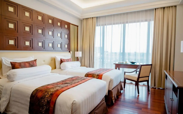 The Sunan Hotel Solo