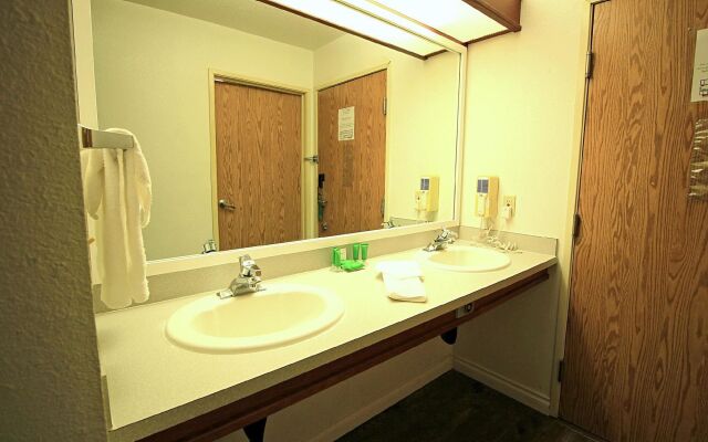 Red Lion Inn & Suites Kennewick Tri-Cities