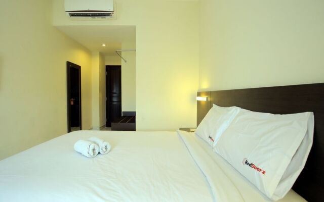RedDoorz @ Nakula Dewi Sri