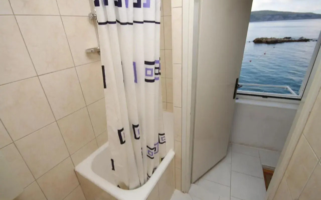 Apartments and rooms by the sea Komiza, Vis - 2431
