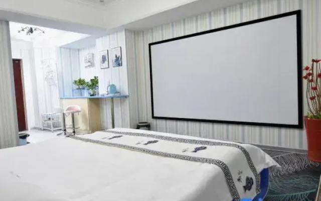 IBLV Vedio Hotel （Guanggu Yangjiawan）