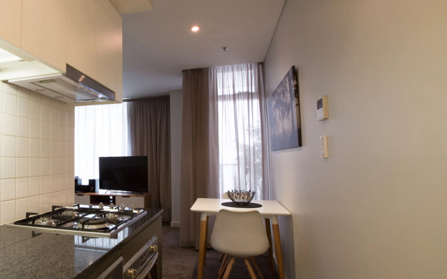 Adelaide Dress Circle Apartments - North Terrace