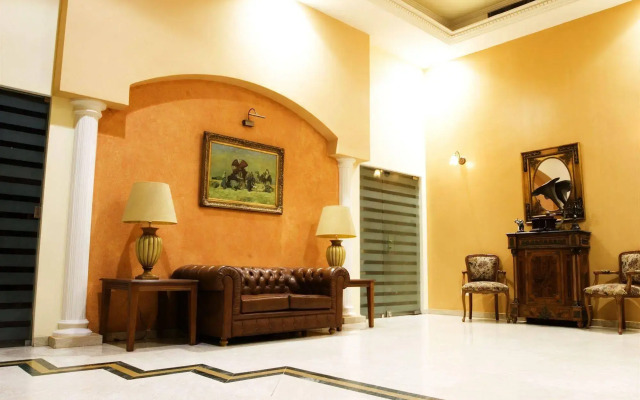 Madisson Hotel