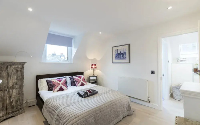Dazzling 2br Flat Near by East Putney Station