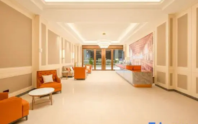 Vienna Hotel (Nantong Qingnian Middle Road Dayoujing Branch)
