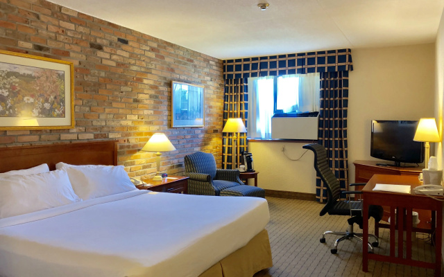 Holiday Inn Express Toronto East - Scarborough by IHG