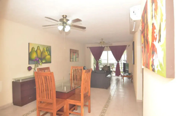 Ground level Apartment w Balcony RDS