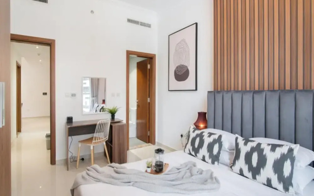 Cosy 2BR Burj Khalifa Gym/pool by Belvilla