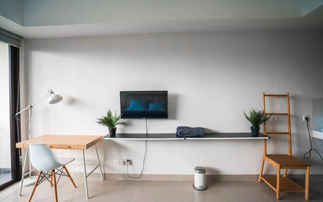 Beverly Dago Apartment