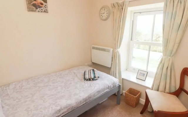 Daffodil Apartment