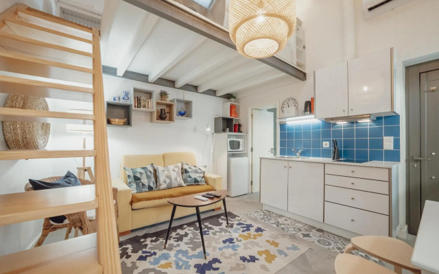 Mezzanine Stylish Apartment S