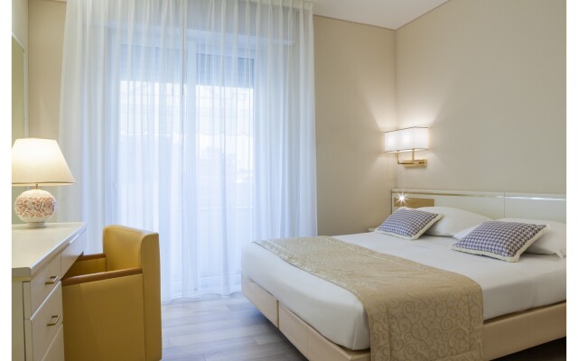 Hotel Bristol