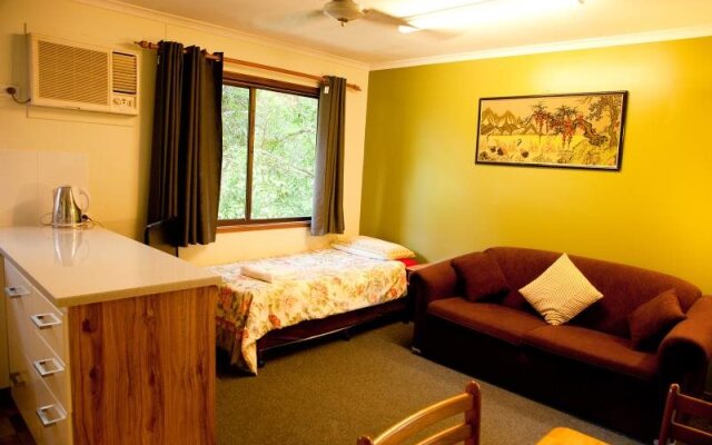 Lake Eacham Caravan Park & Self-Contained Cabins