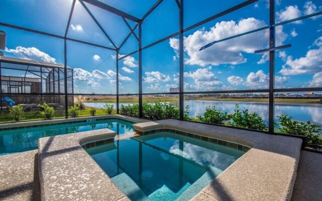 4755kcc 5 Bedroom Villa by RedAwning