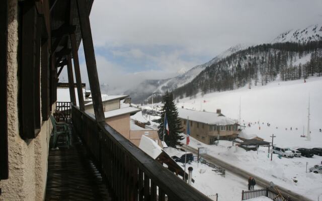 Chalet Hôtel La Rafale