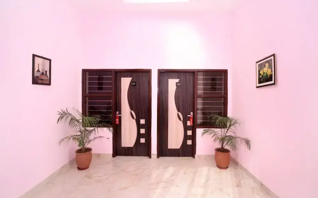 OYO 11497 Hotel Sharnam