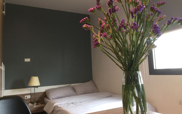 Unique Serviced Apartment